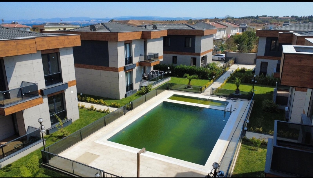 Screenshot_20250911_195443_WhatsApp